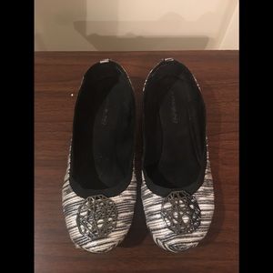 Bandolino comfy flat